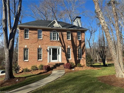 A home in Clemmons