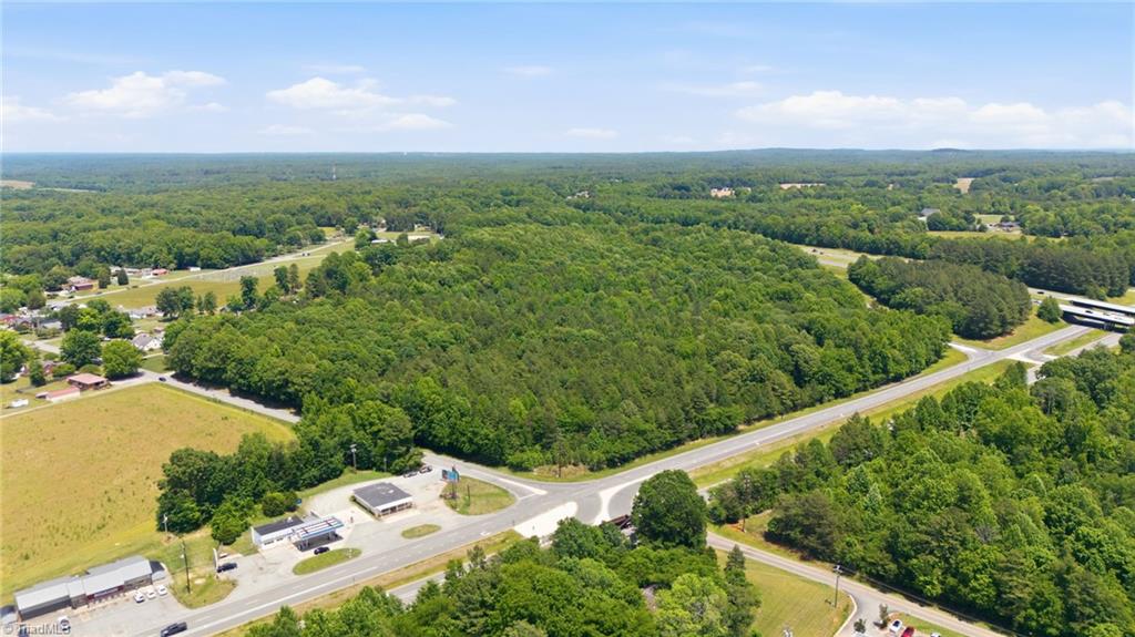 3319 E US Highway 64