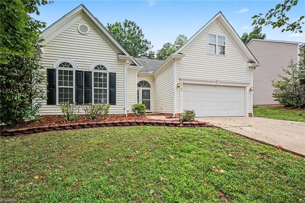 Photo of 3380 Cherrybrook Drive, Jamestown, NC 27282 (MLS # 1225455)