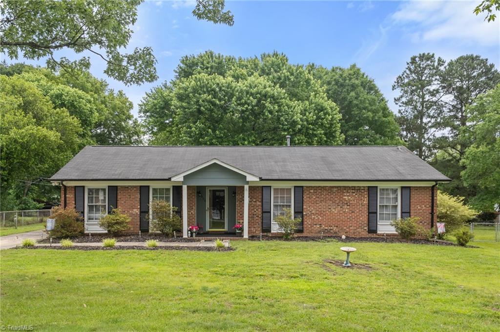 1906 Middlewood Court, High Point, North Carolina image 1