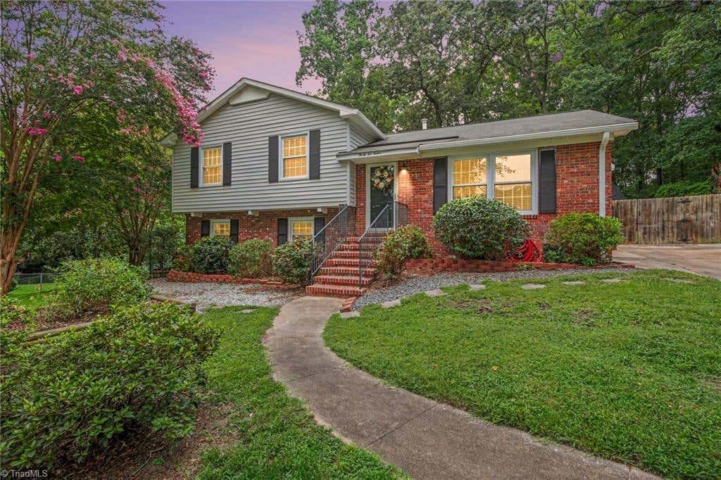 Photo of 3212 Flanders Court, High Point, NC 27265 (MLS # 1229476)