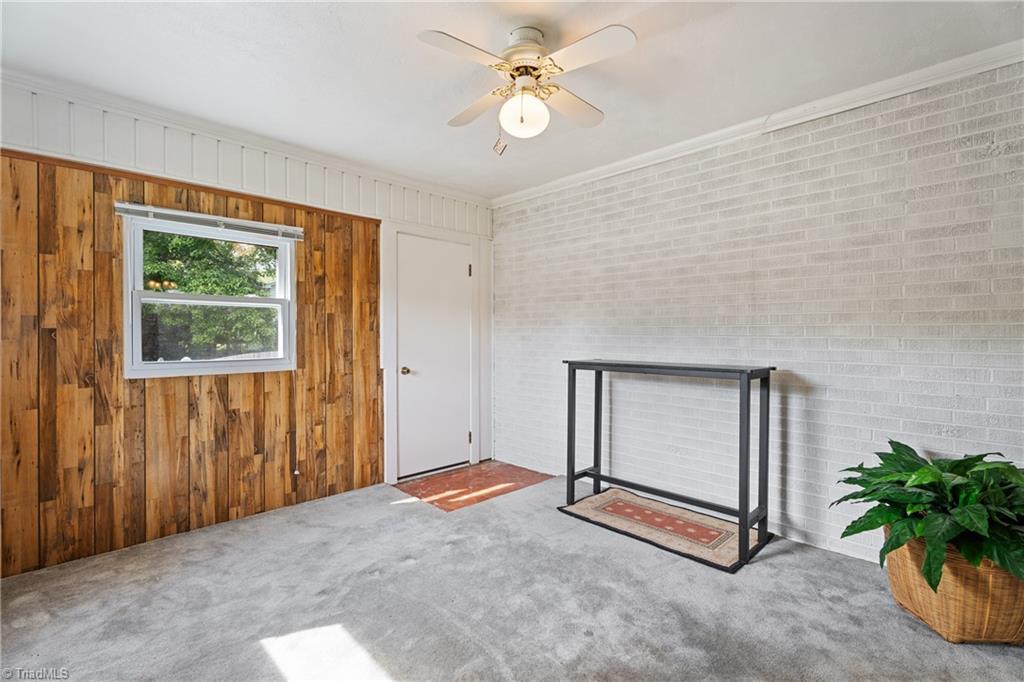 Pfafftown, North Carolina 27040, United States, 3 Bedrooms Bedrooms, ,2 BathroomsBathrooms,Residential,Active,233826