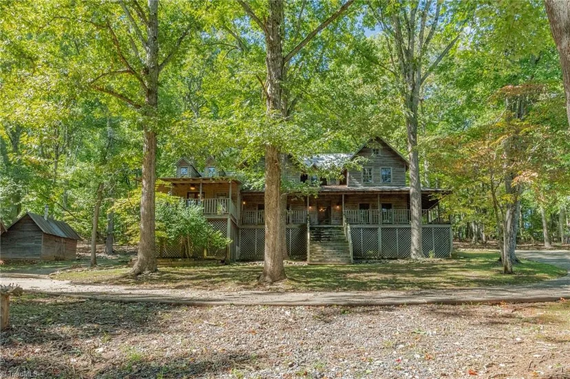 2007 Hopewell Friends Road, photo 1 of 50