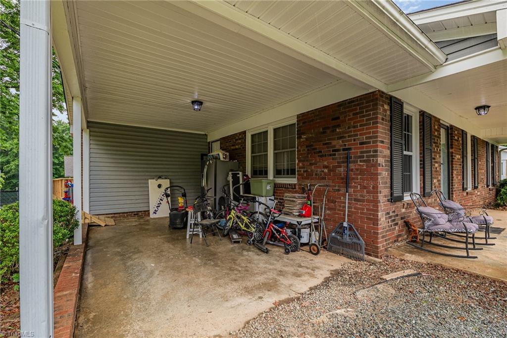 405 Homestead Drive, Gibsonville, North Carolina image 4