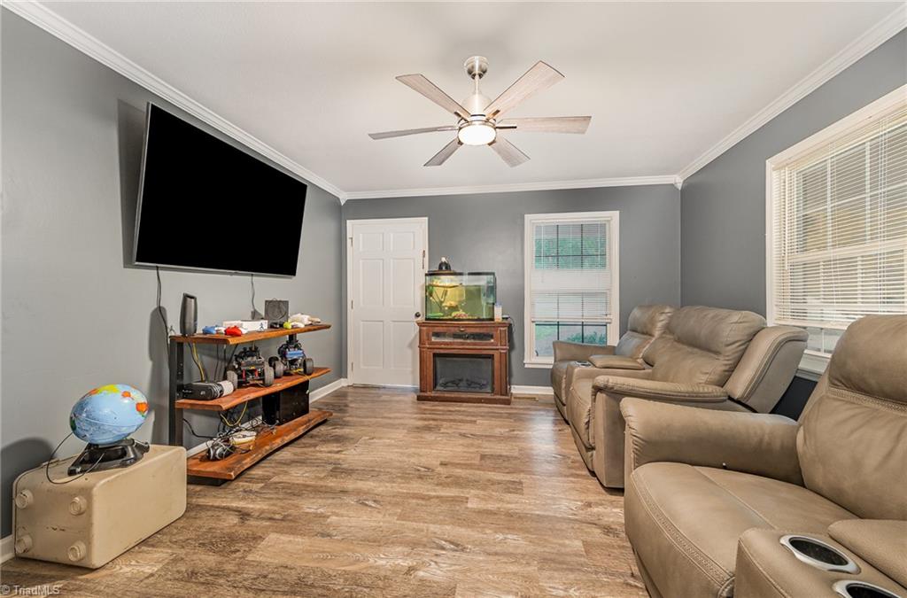 405 Homestead Drive, Gibsonville, North Carolina image 7