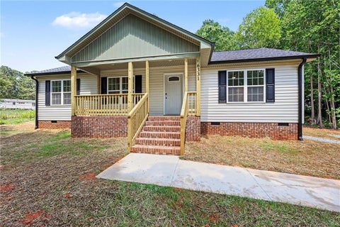 Homes For Sale - 6331 New Center Church Road<br/> Seagrove, NC 27341
