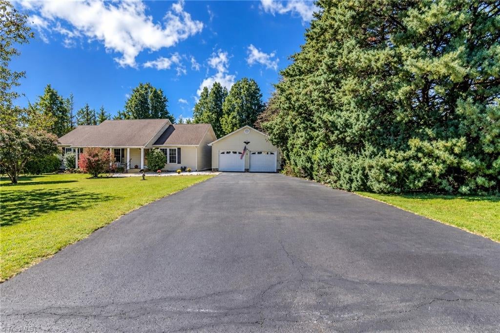385 Wr Gillespie Rd, Dobson, NC 27017 - Stessa