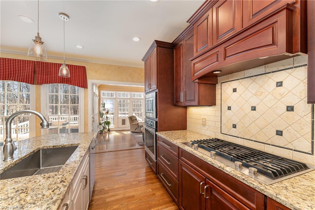 318 Winrow Drive, Jamestown, North Carolina image 18