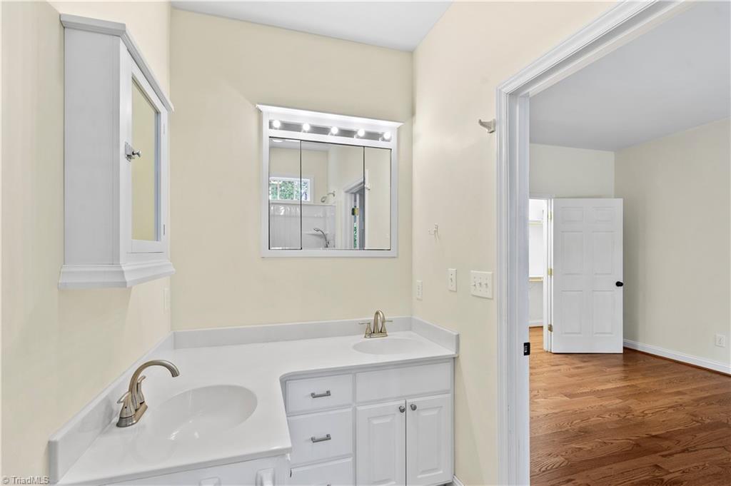 833 E Country Club Road, Mount Airy, North Carolina image 20