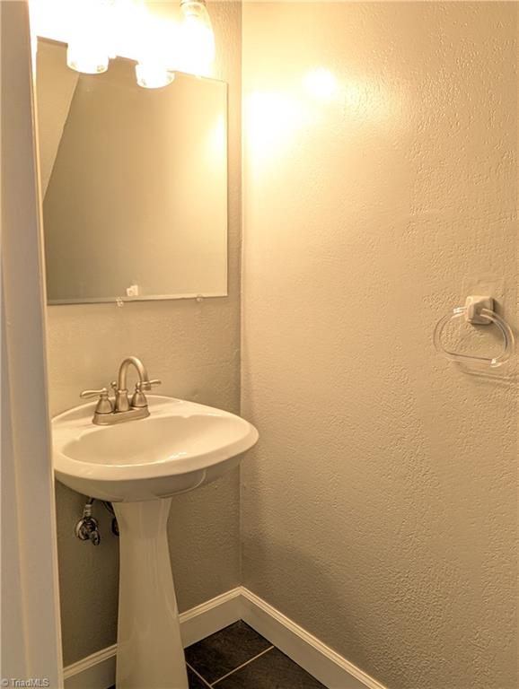 311 Salisbury Street #61, Kernersville, North Carolina image 6