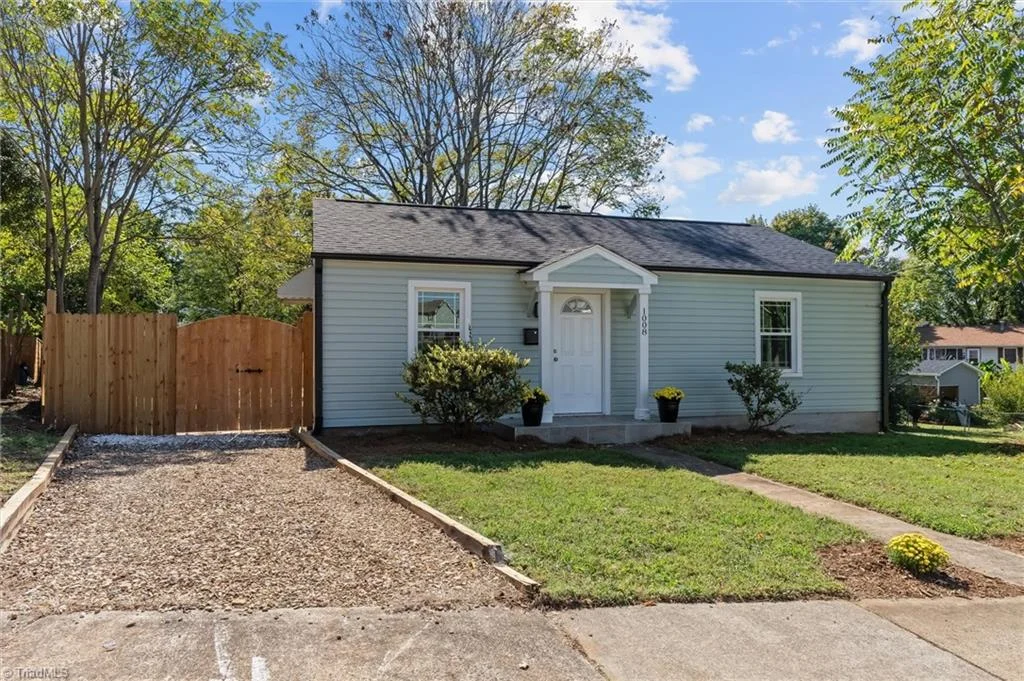 1008 Apple Street