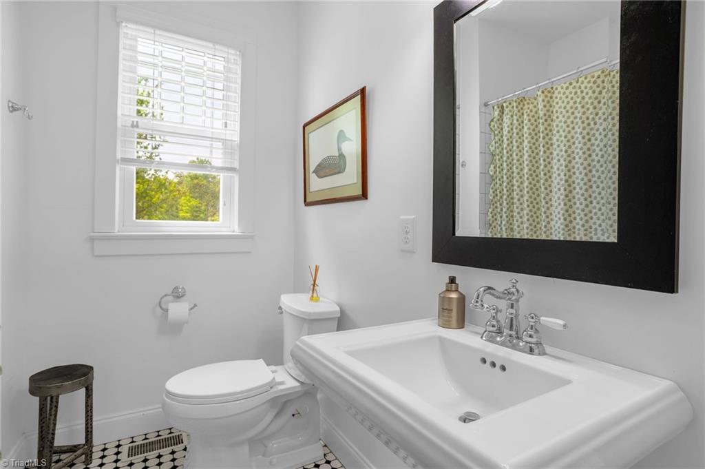 646 Center Meeting House Road, Stoneville, North Carolina image 19