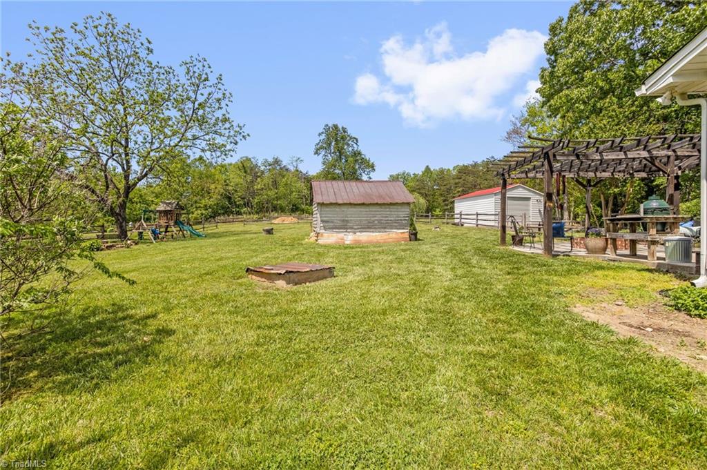 646 Center Meeting House Road, Stoneville, North Carolina image 34