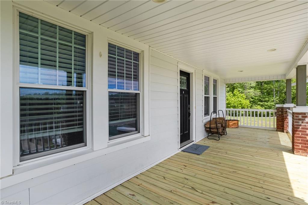 646 Center Meeting House Road, Stoneville, North Carolina image 4