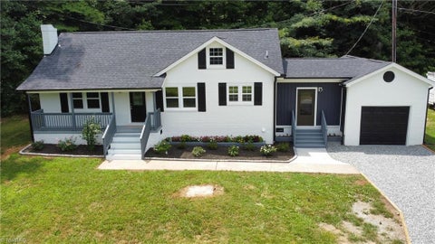 Photo for 4774 Baux Mountain Road