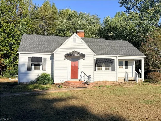 4904 Austin Little Mountain Road, photo 3 of 27