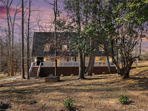 4806 Trailwood Drive Greensboro NC 27407