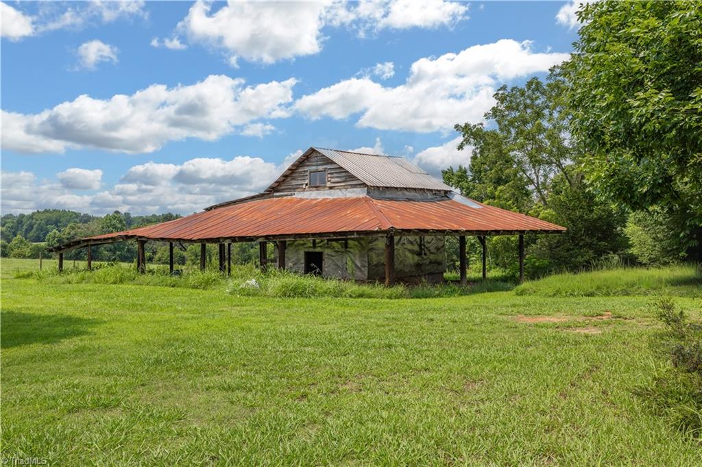 4988 Amick Ln, Liberty, NC, 27298, USA, 3 Bedrooms Bedrooms, ,3 BathroomsBathrooms,Residential,Active,4988 Amick Ln,1229342