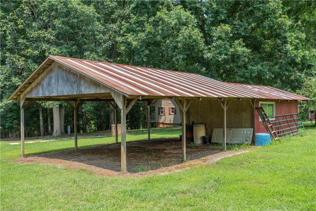 4988 Amick Ln, Liberty, NC, 27298, USA, 3 Bedrooms Bedrooms, ,3 BathroomsBathrooms,Residential,Active,4988 Amick Ln,1229342