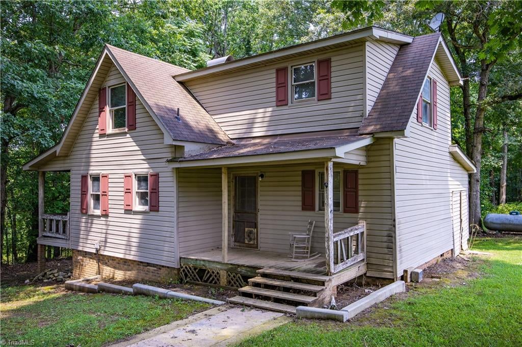4988 Amick Ln, Liberty, NC, 27298, USA, 3 Bedrooms Bedrooms, ,3 BathroomsBathrooms,Residential,Active,4988 Amick Ln,1229342