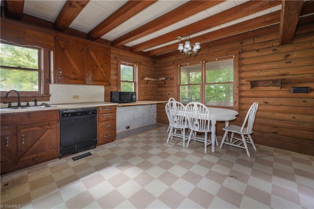 4988 Amick Ln, Liberty, NC, 27298, USA, 3 Bedrooms Bedrooms, ,3 BathroomsBathrooms,Residential,Active,4988 Amick Ln,1229342