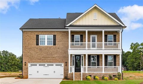 5502 Penguin Drive Summerfield NC 27358