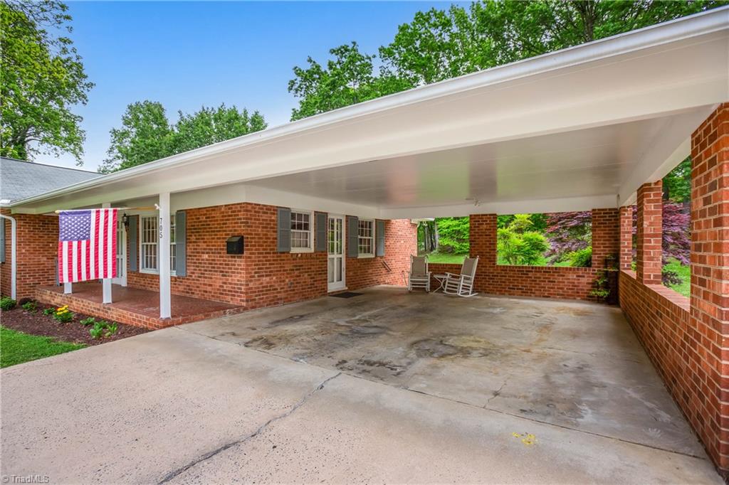 705 Memorial Park Drive, Thomasville, North Carolina image 4