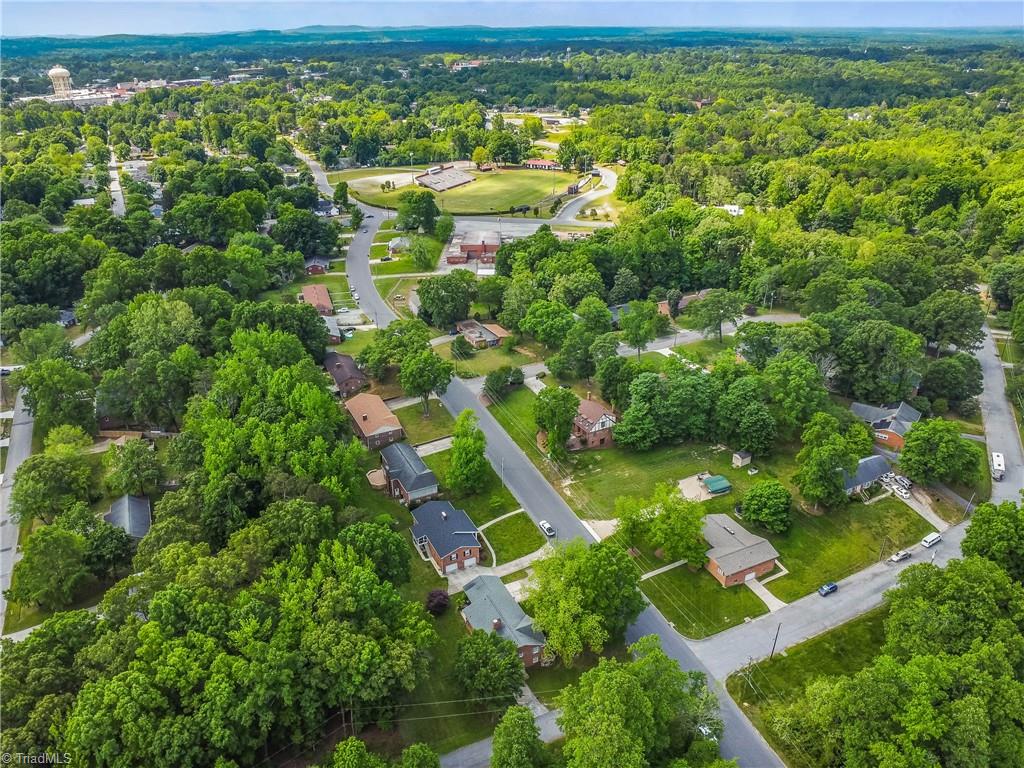 705 Memorial Park Drive, Thomasville, North Carolina image 39