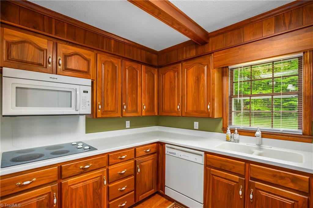 705 Memorial Park Drive, Thomasville, North Carolina image 16