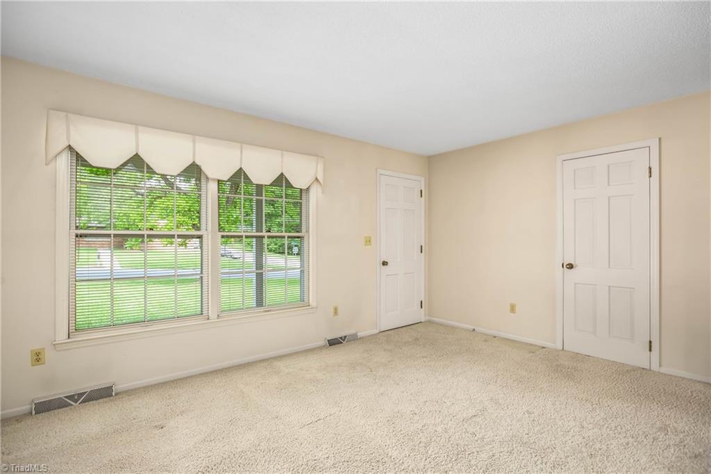 705 Memorial Park Drive, Thomasville, North Carolina image 7