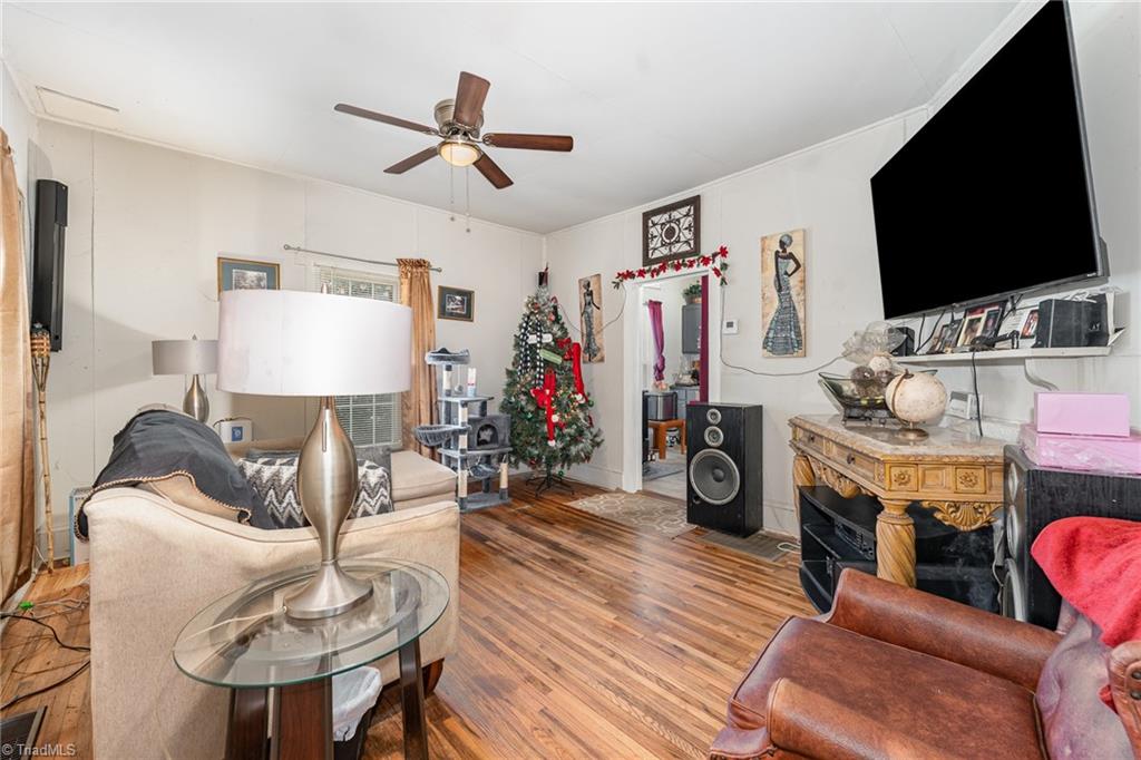 1010 Cranbrook Street, Greensboro, North Carolina image 4