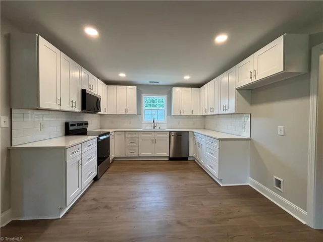 116 Gerry Street, photo 4 of 12