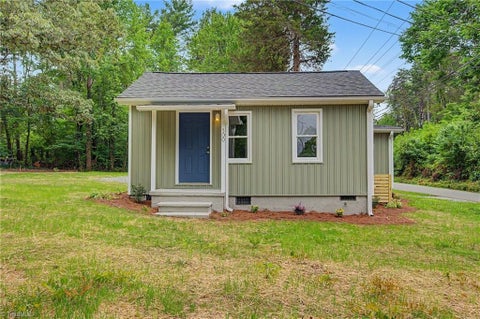 Homes For Sale - 300 E Cedar Street<br/> Yadkinville, NC 27055