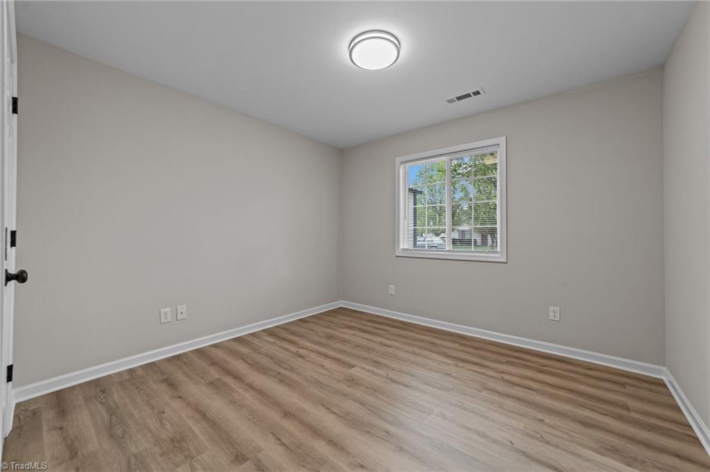 3604 Dartford Drive, Greensboro, North Carolina image 28