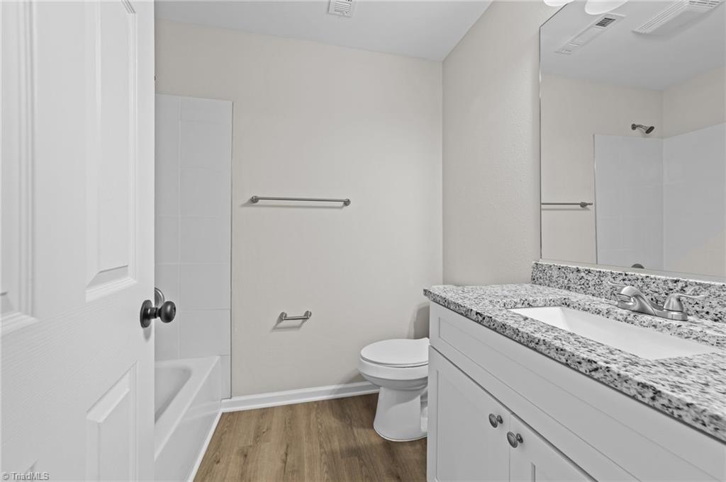3604 Dartford Drive, Greensboro, North Carolina image 23