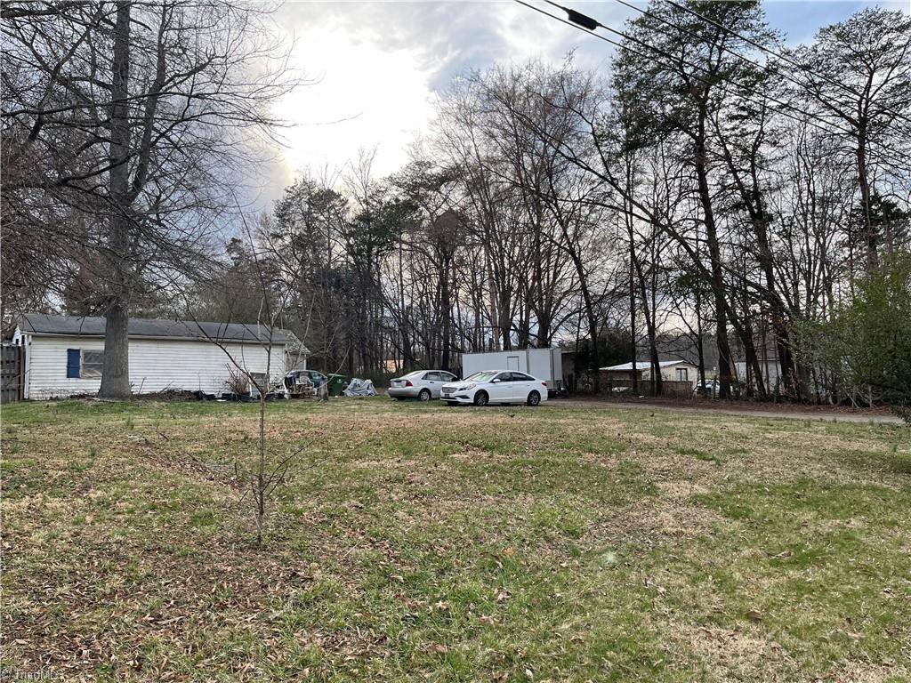 222 Green Needles Drive, Lexington, North Carolina image 2