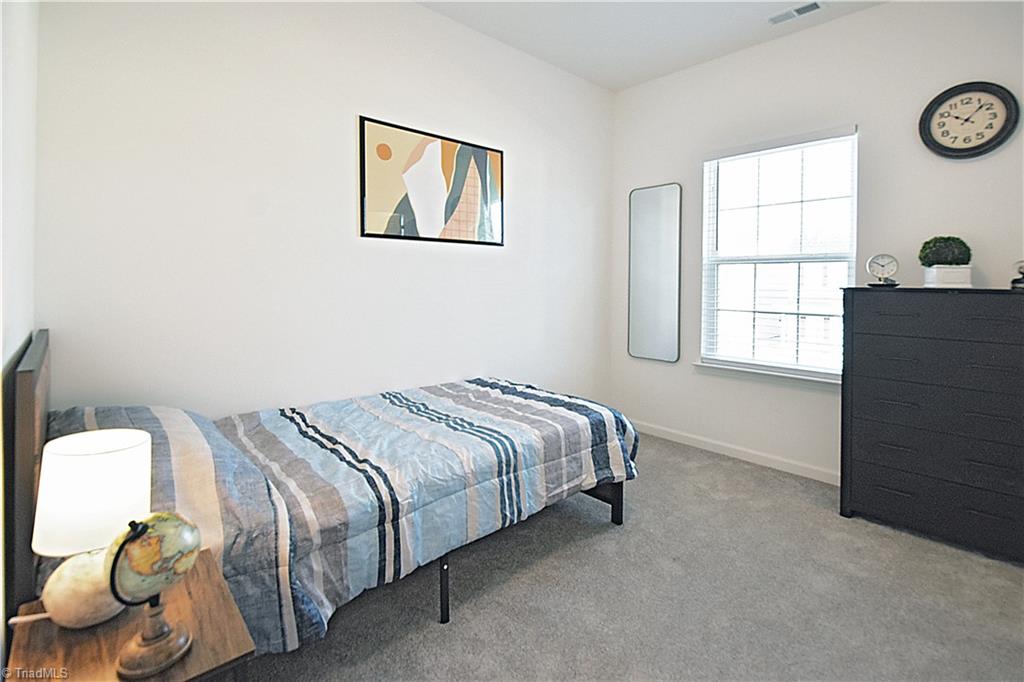 Greensboro, North Carolina 27405, United States, 3 Bedrooms Bedrooms, ,3 BathroomsBathrooms,Residential,Pending,57098