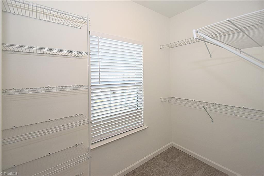 Greensboro, North Carolina 27405, United States, 3 Bedrooms Bedrooms, ,3 BathroomsBathrooms,Residential,Pending,57098