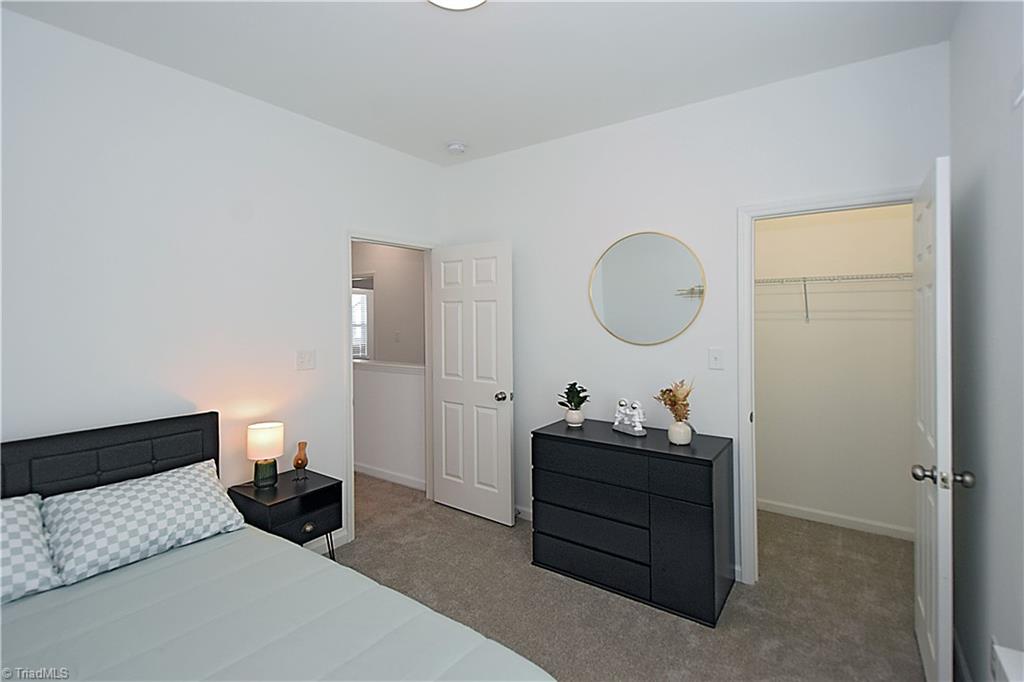 Greensboro, North Carolina 27405, United States, 3 Bedrooms Bedrooms, ,3 BathroomsBathrooms,Residential,Pending,57098