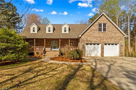 Homes For Sale - 260 River Country Road<br/> Salisbury, NC 28146