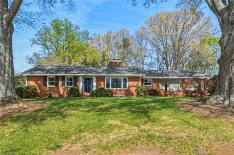 Photo of 2442 Greenwich Road, Winston-Salem, NC 27104 (MLS # 1214010)