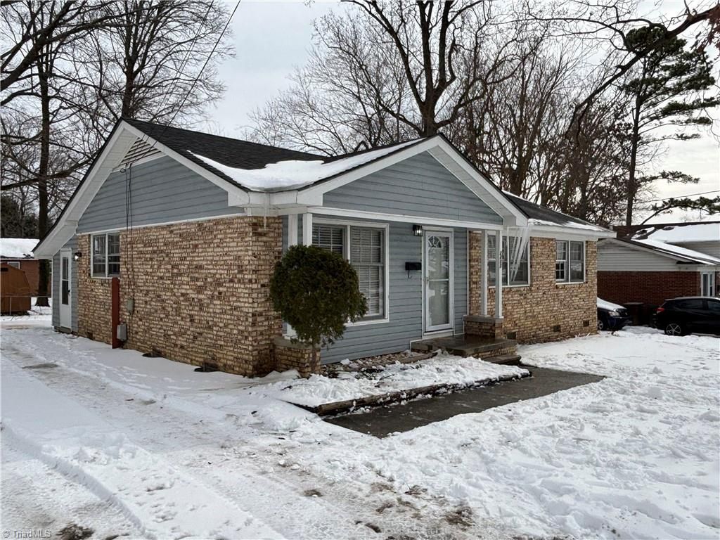 Photo of 2405 Atlanta Street, Greensboro, NC 27406 (MLS # 1208208)