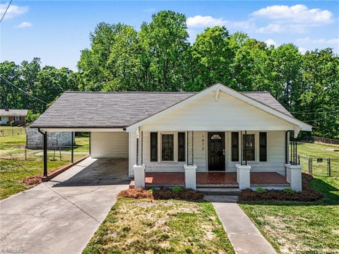 Homes For Sale - 1072 Old State Highway Hwy<br/> Asheboro, NC 27205
