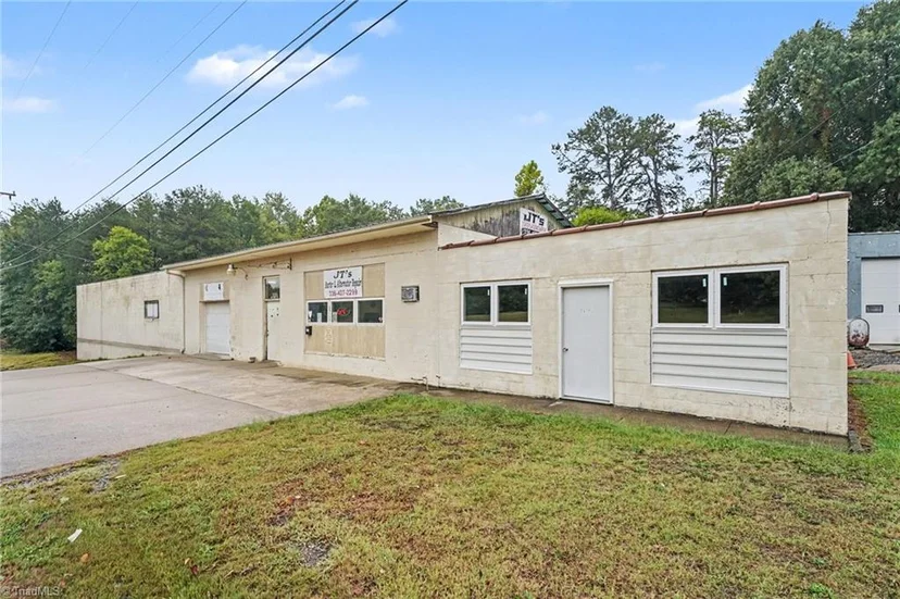 427 Gene Hairston Street, photo 1 of 50