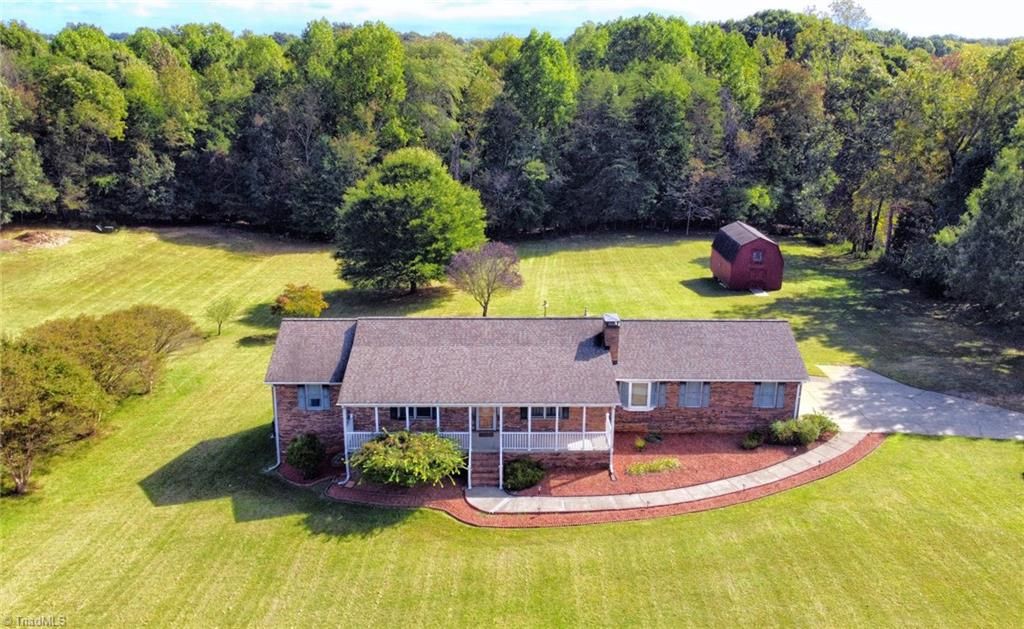 Photo of 2301 Griffith Road, Winston-Salem, NC 27103 (MLS # 1198827)