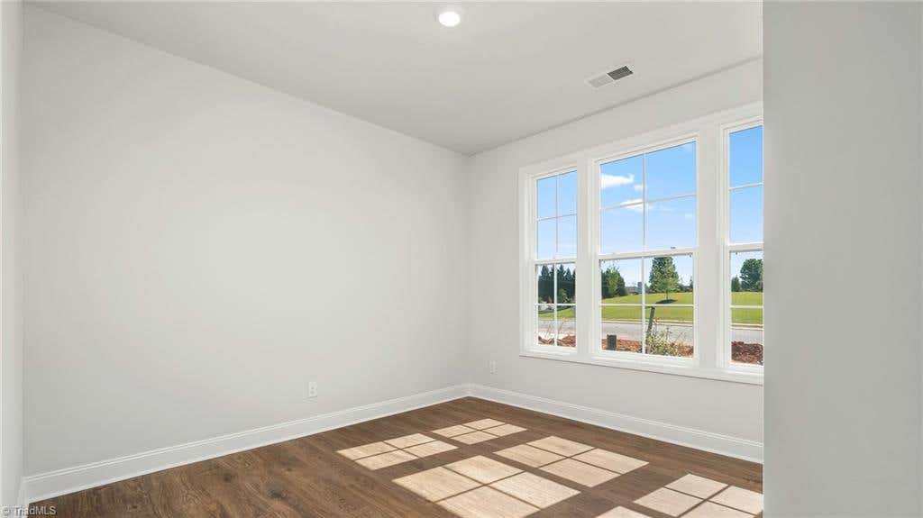 Photo of 311 Sefton Drive, Jamestown, NC 27282 (MLS # 1230105)