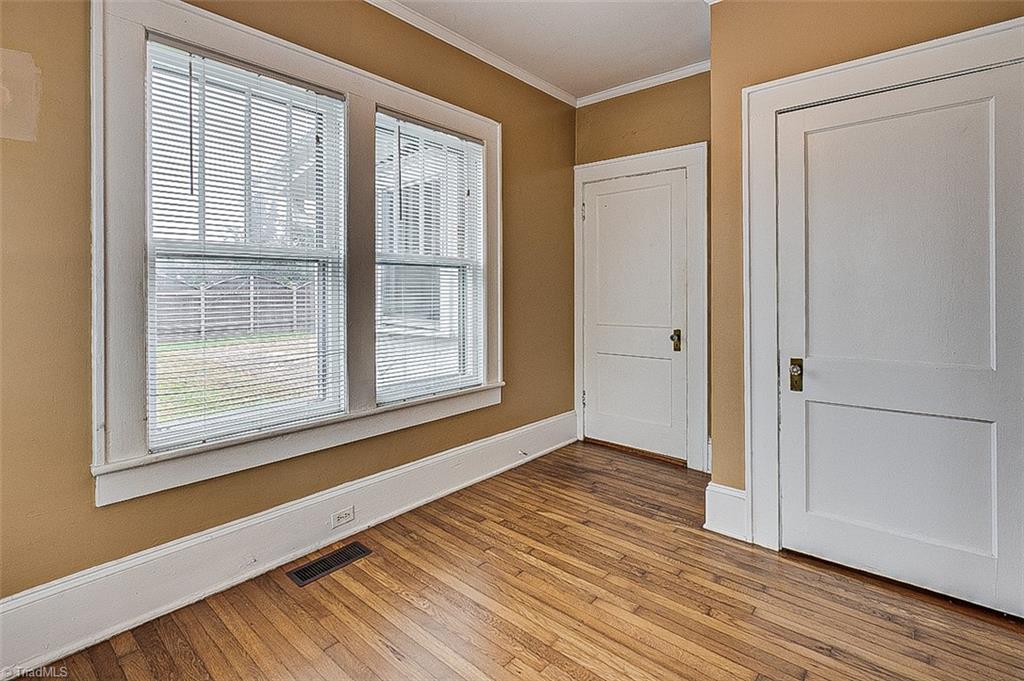 Greensboro, North Carolina 27403, United States, 2 Bedrooms Bedrooms, ,2 BathroomsBathrooms,Residential,Pending,22494