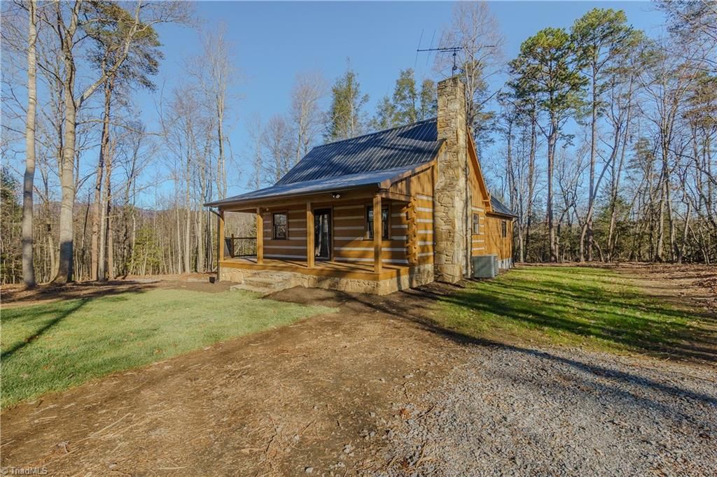 Photo of 3014 Center Church Road, Thurmond, NC 28683 (MLS # 1203037)