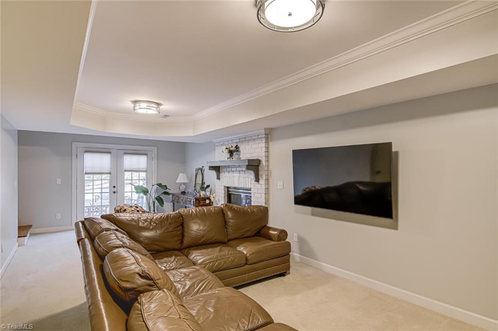 Winston-Salem, North Carolina 27106, United States, 3 Bedrooms Bedrooms, ,4 BathroomsBathrooms,Residential,Pending,13270