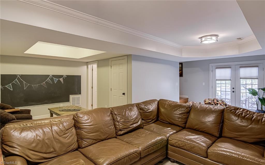 Winston-Salem, North Carolina 27106, United States, 3 Bedrooms Bedrooms, ,4 BathroomsBathrooms,Residential,Pending,13270